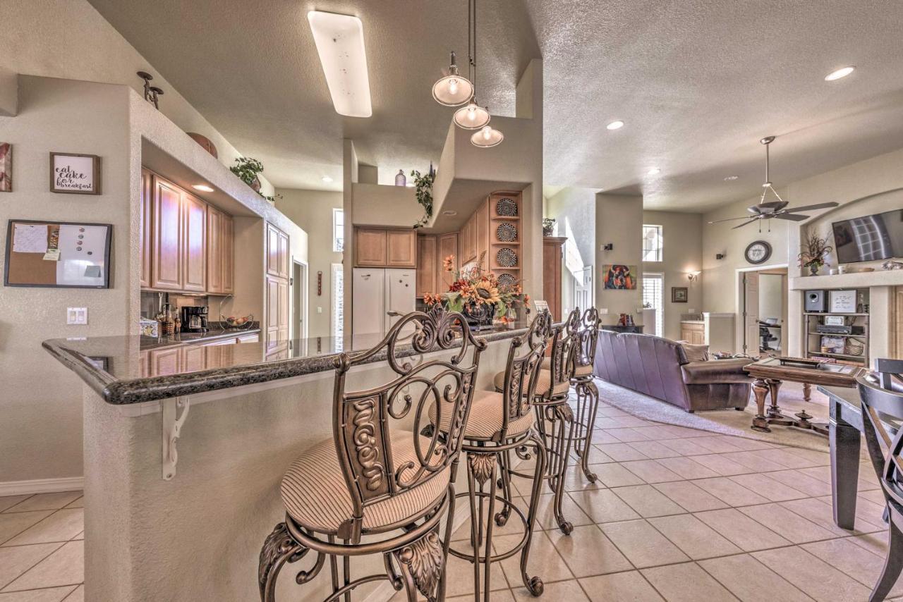 Roomy Ruidoso Retreat With Deck, Grill, And Mtn Views! エクステリア 写真