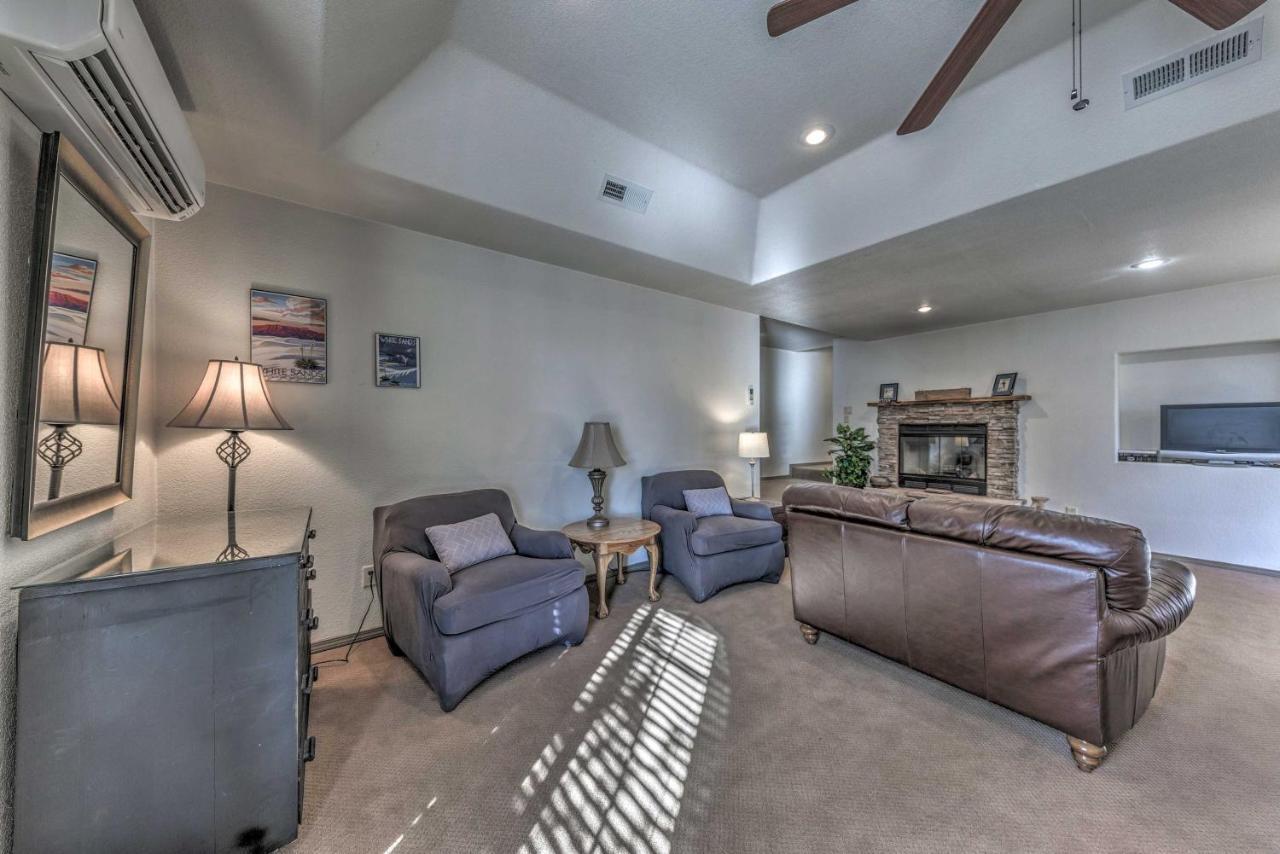 Roomy Ruidoso Retreat With Deck, Grill, And Mtn Views! エクステリア 写真