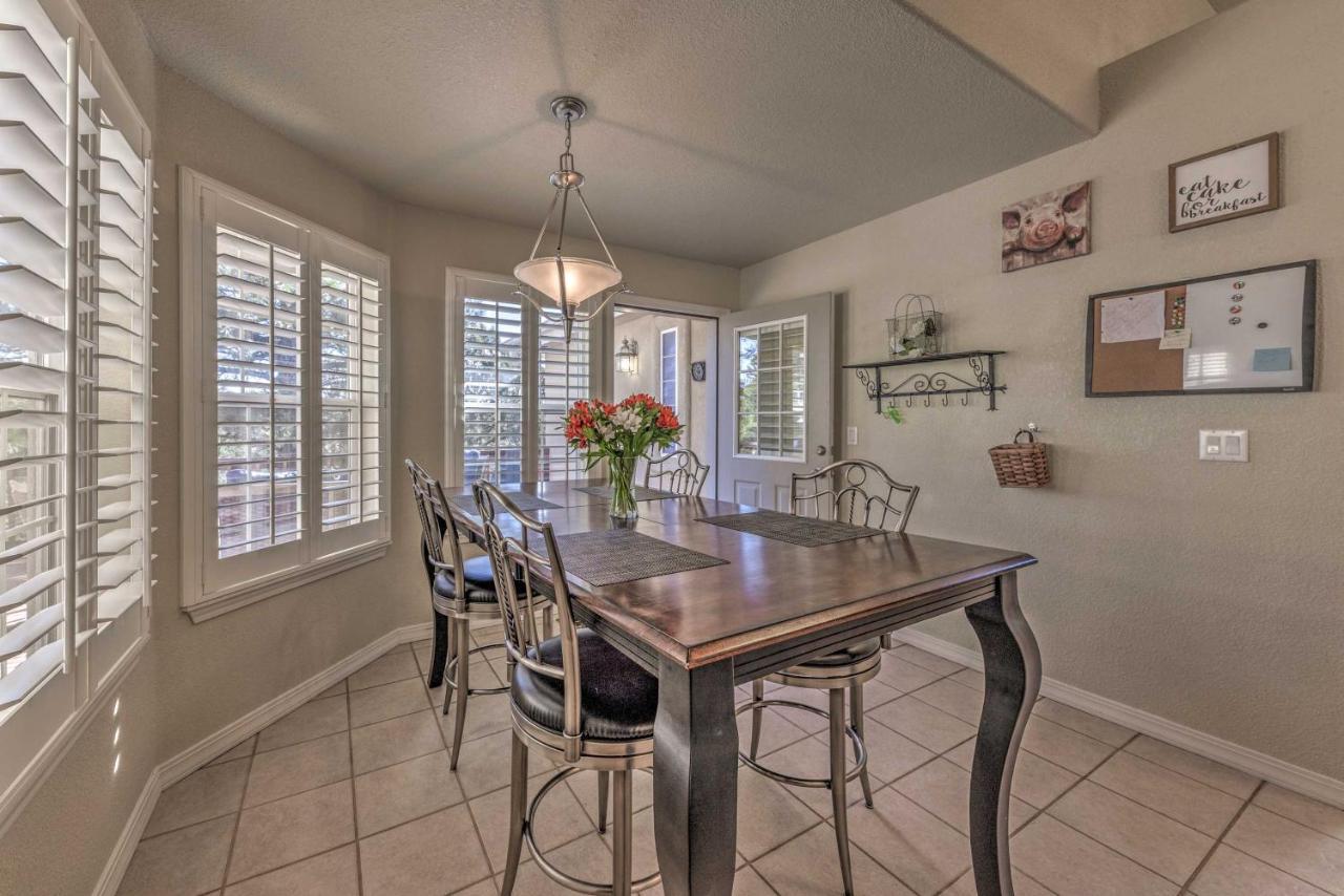 Roomy Ruidoso Retreat With Deck, Grill, And Mtn Views! エクステリア 写真