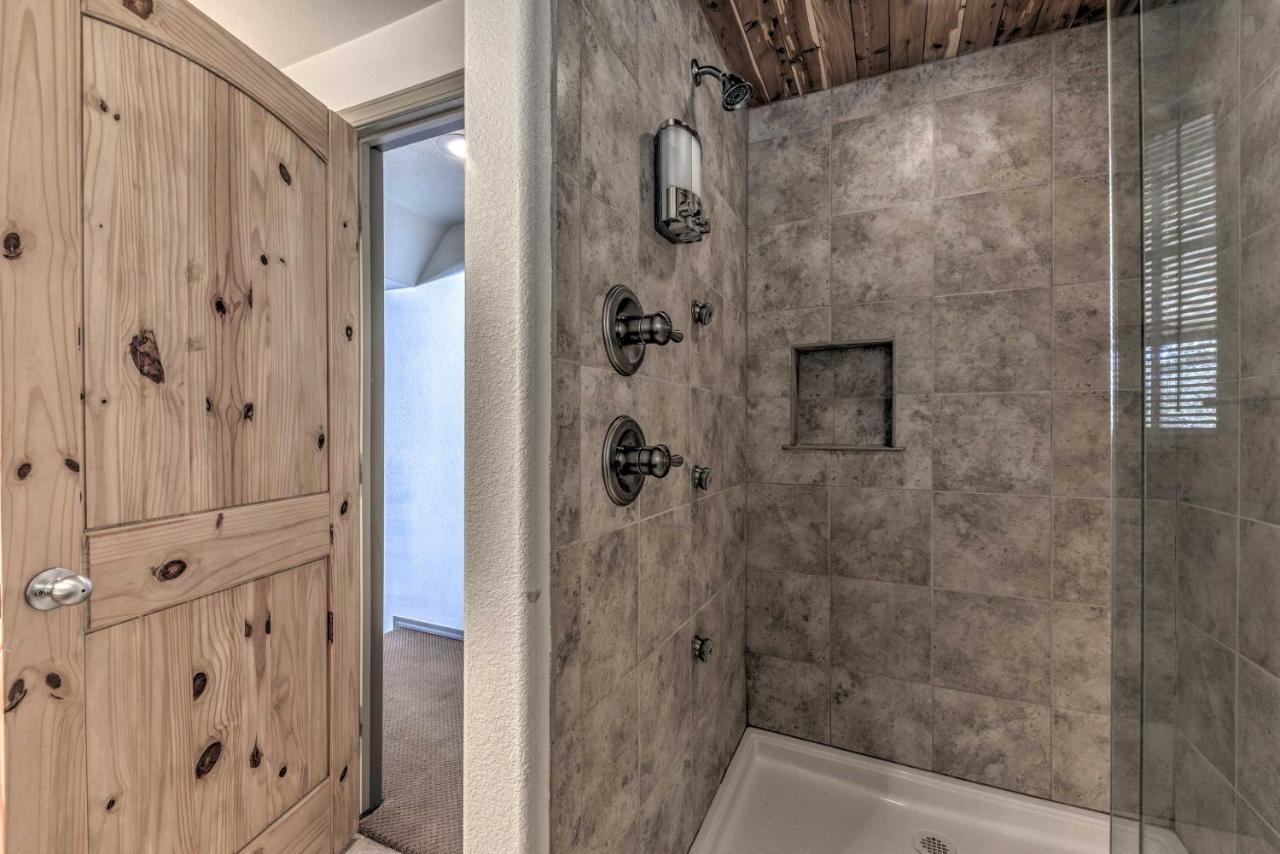 Roomy Ruidoso Retreat With Deck, Grill, And Mtn Views! エクステリア 写真