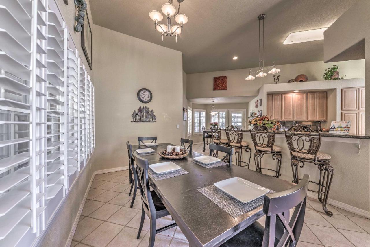 Roomy Ruidoso Retreat With Deck, Grill, And Mtn Views! エクステリア 写真