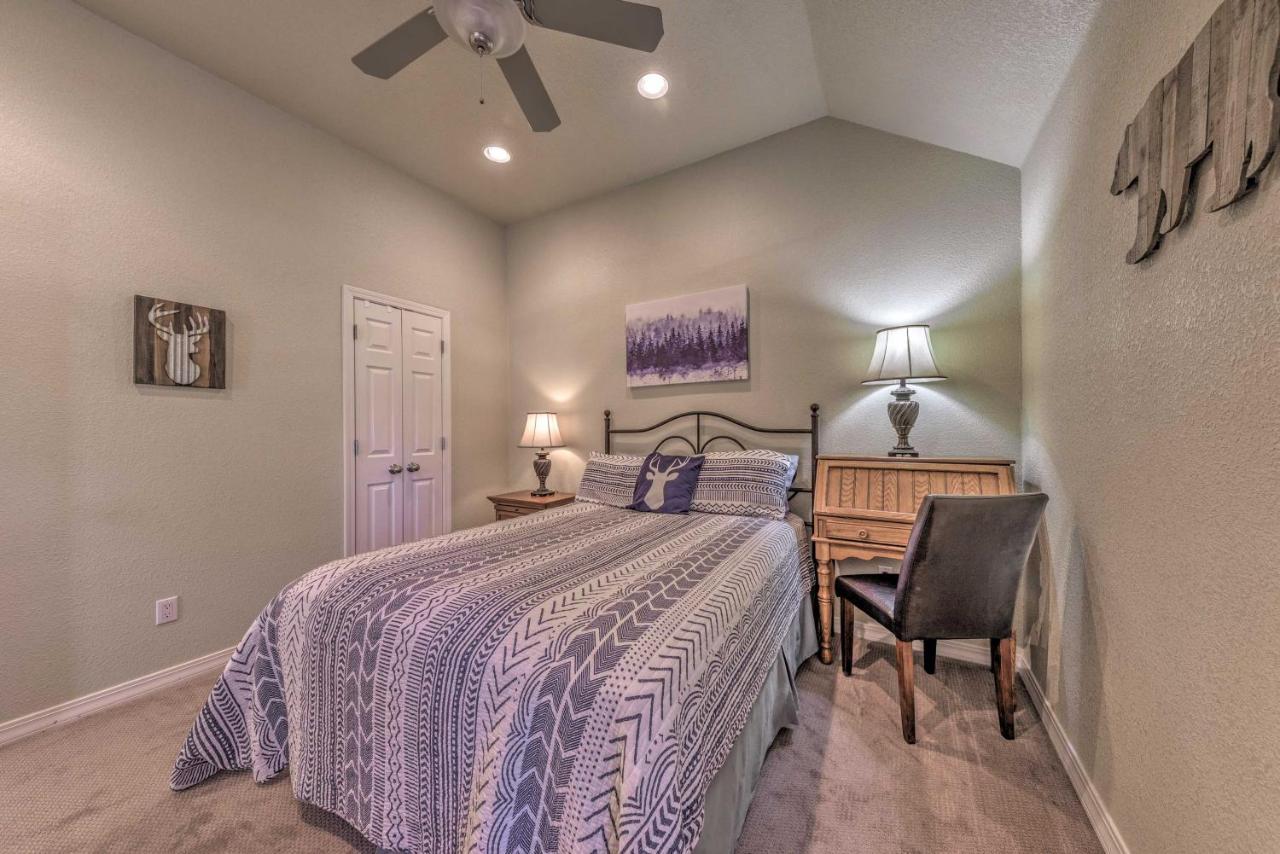 Roomy Ruidoso Retreat With Deck, Grill, And Mtn Views! エクステリア 写真